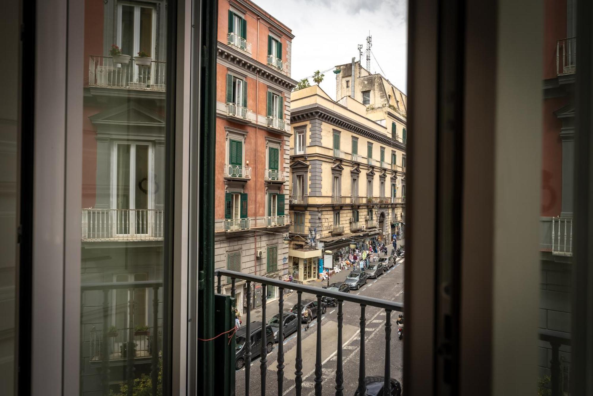 Antica Dimora Pessina Otel Napoli Dış mekan fotoğraf