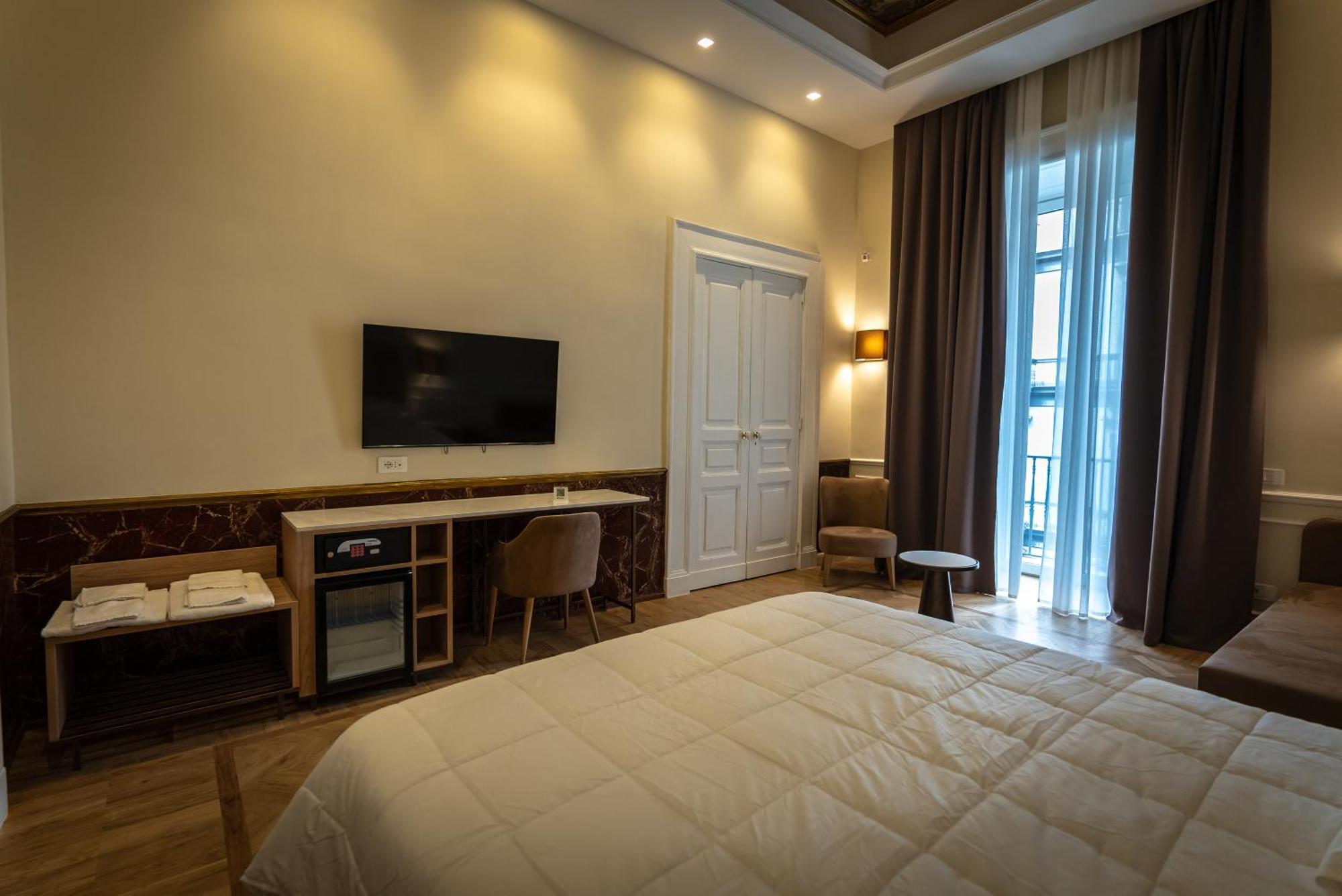 Antica Dimora Pessina Otel Napoli Dış mekan fotoğraf