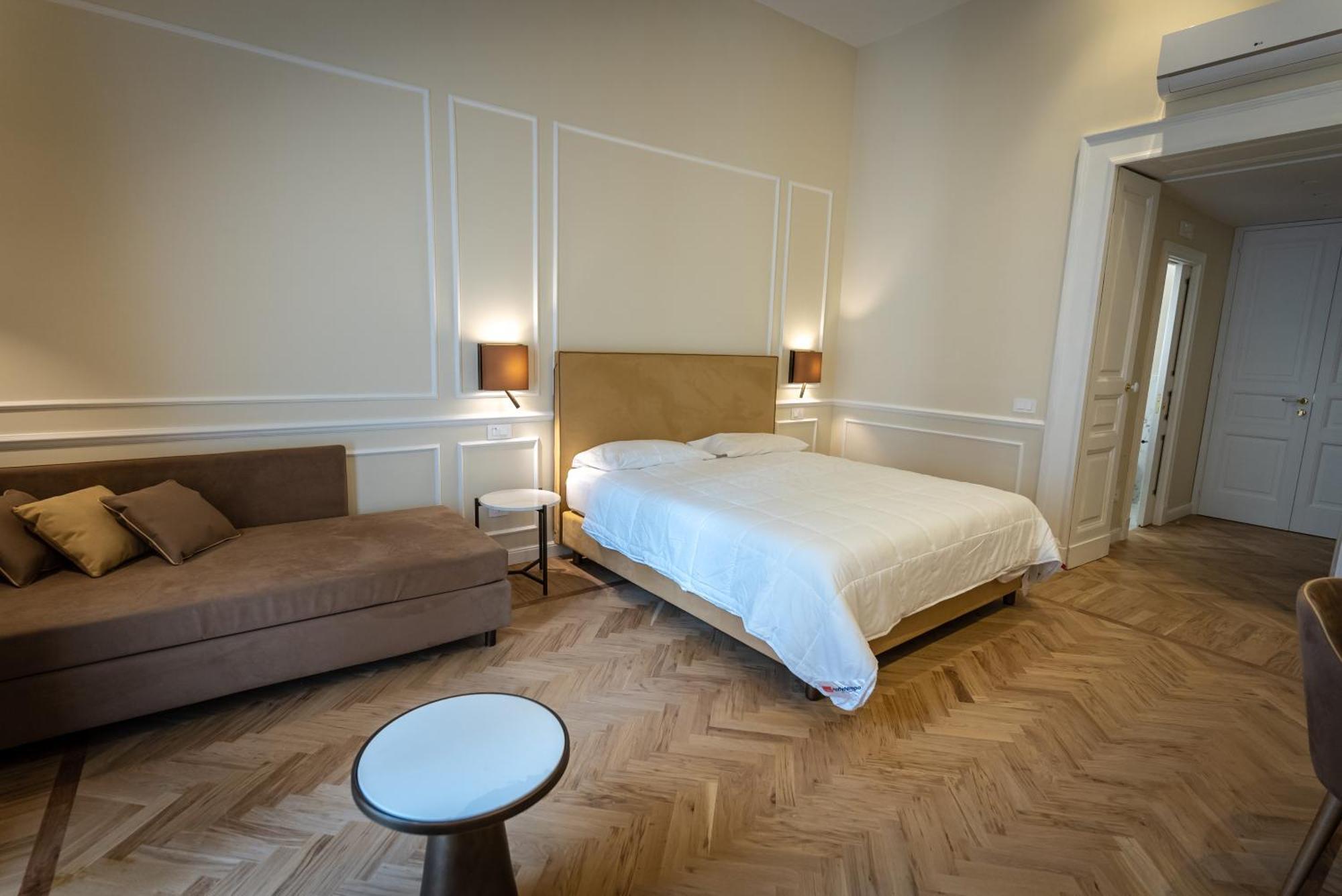 Antica Dimora Pessina Otel Napoli Dış mekan fotoğraf