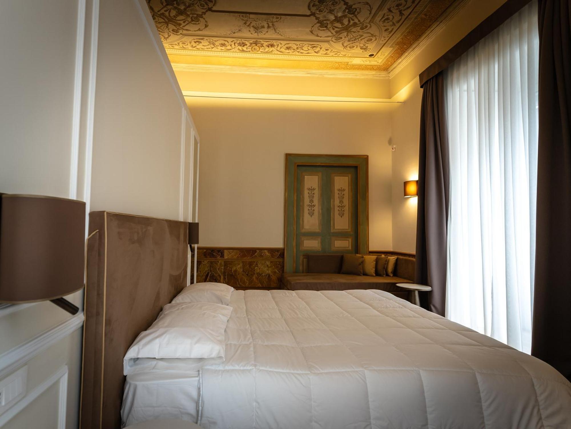 Antica Dimora Pessina Otel Napoli Dış mekan fotoğraf