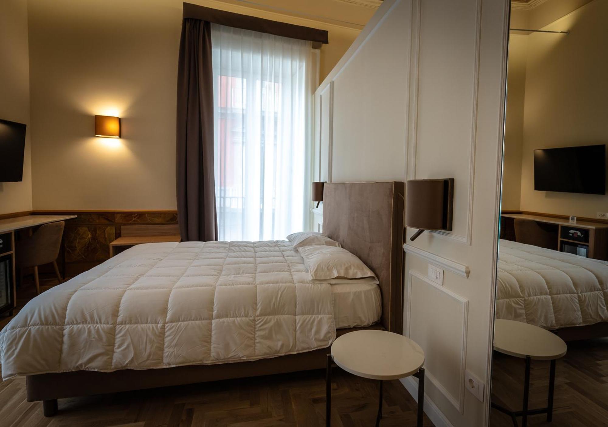 Antica Dimora Pessina Otel Napoli Dış mekan fotoğraf