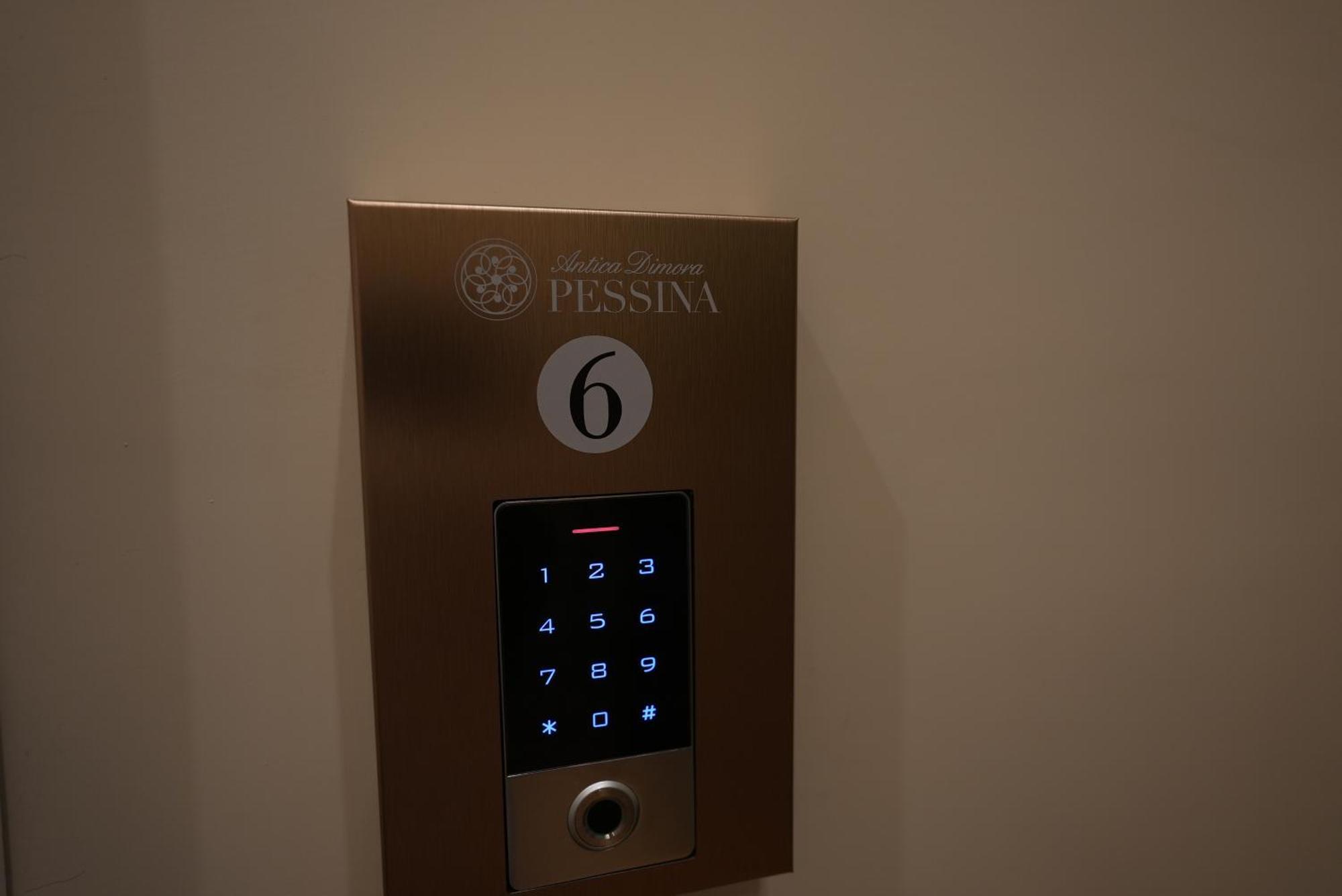Antica Dimora Pessina Otel Napoli Dış mekan fotoğraf